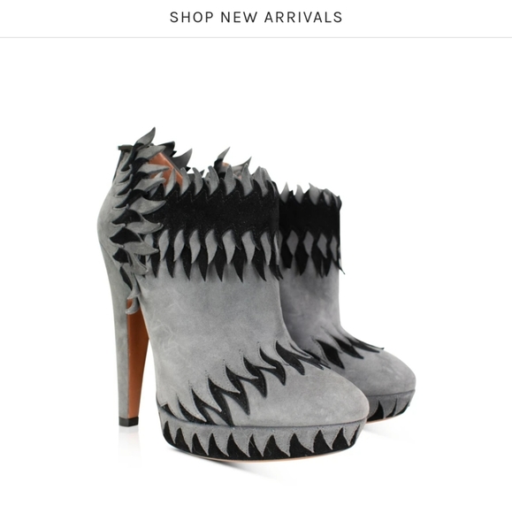 ALAÏA FRINGE ANKLE BOOTS - Picture 5 of 5